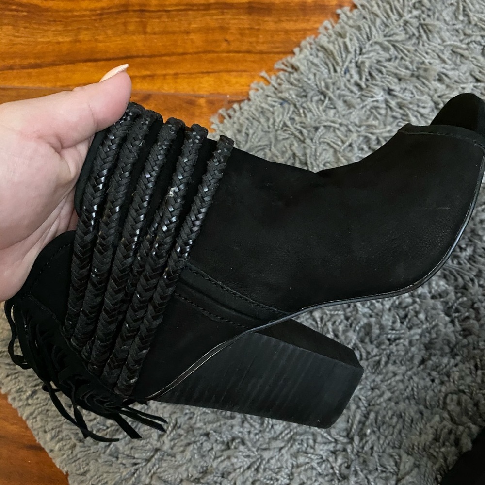 BCBGENERATION Black Tassel Bootie ( New)